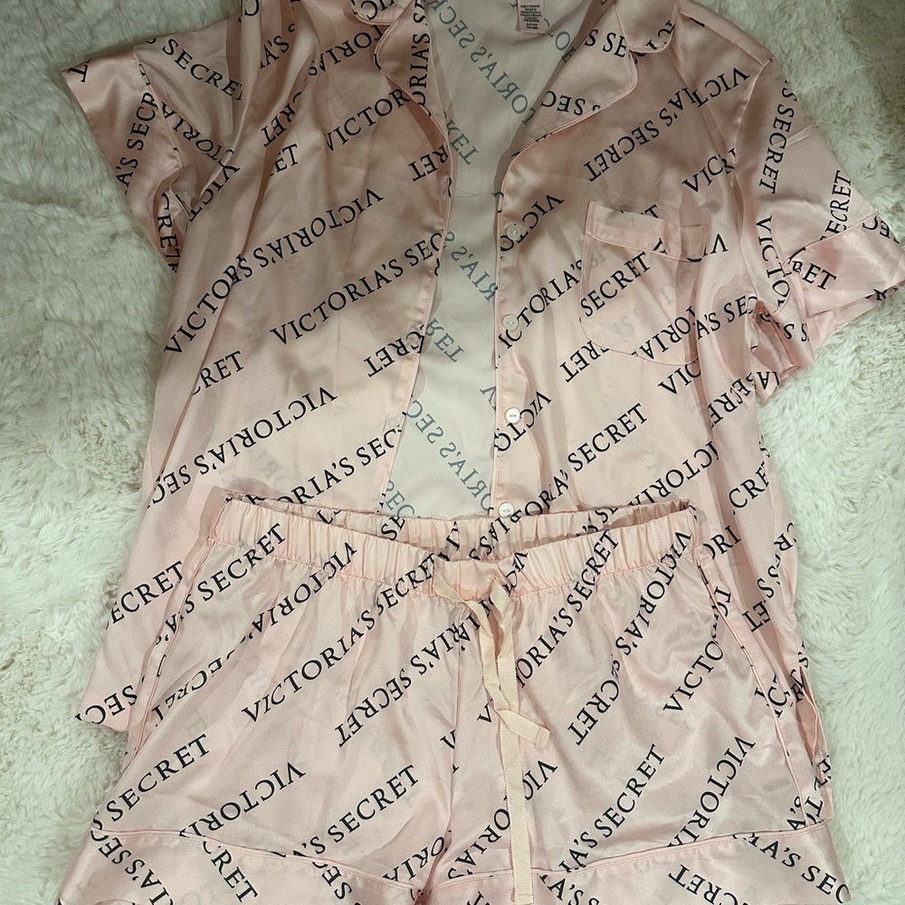Victoria's Secret Pink Logo Pajama Set